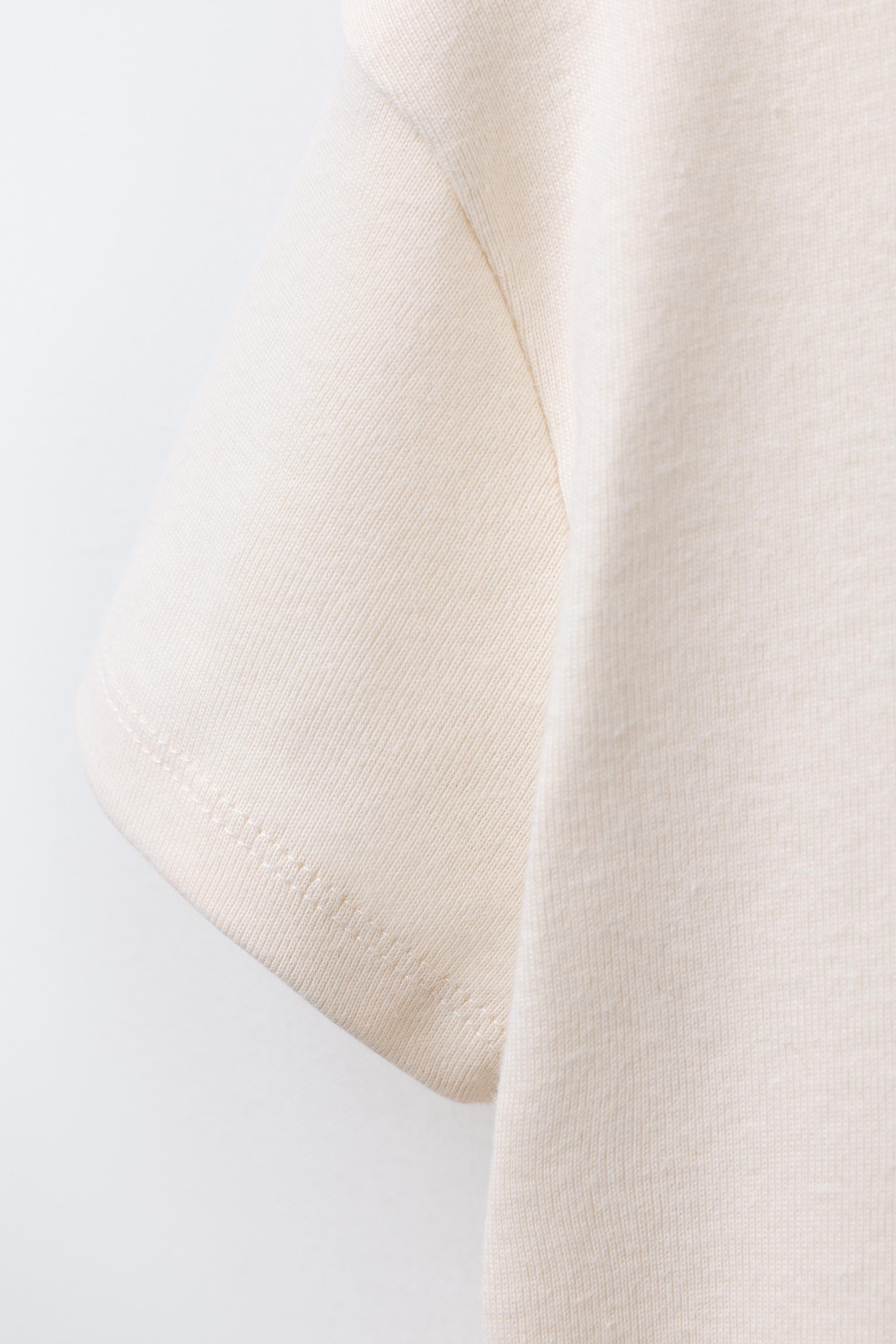 EQUESTRIAN T-SHIRT WITH EMBOSSED TEXT